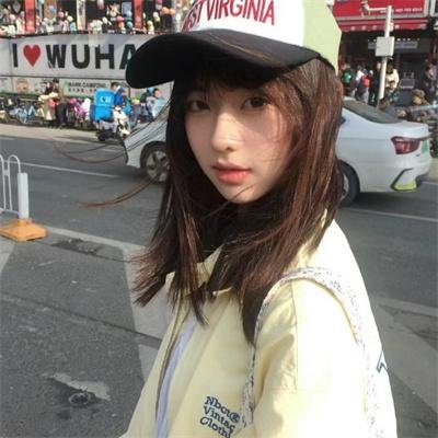 暗红